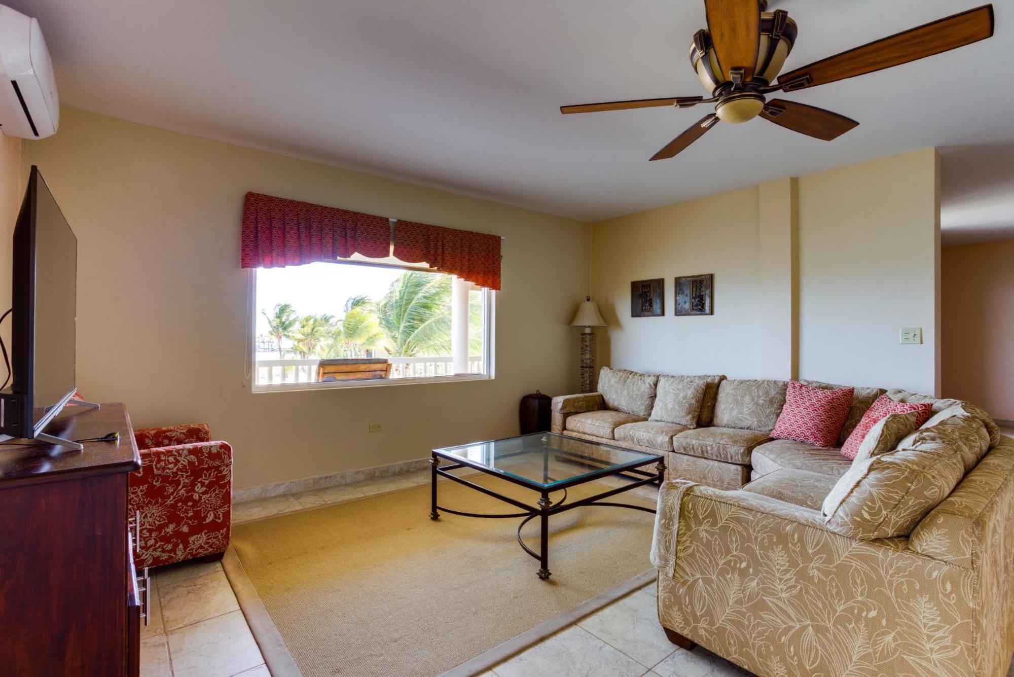 Los Porticos Placencia Room photo