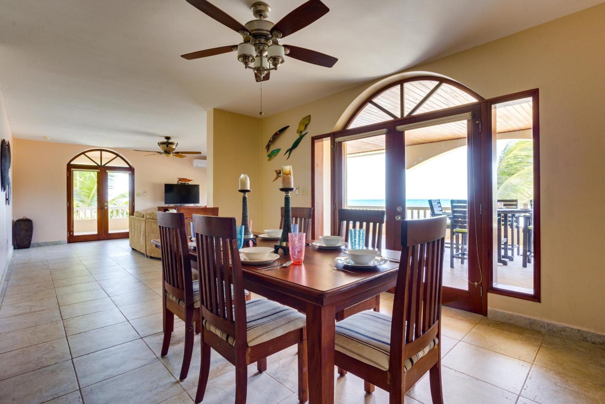 Los Porticos Placencia Room photo