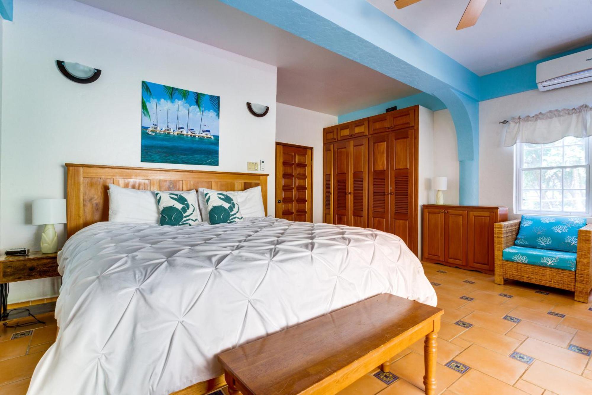 Los Porticos Placencia Room photo
