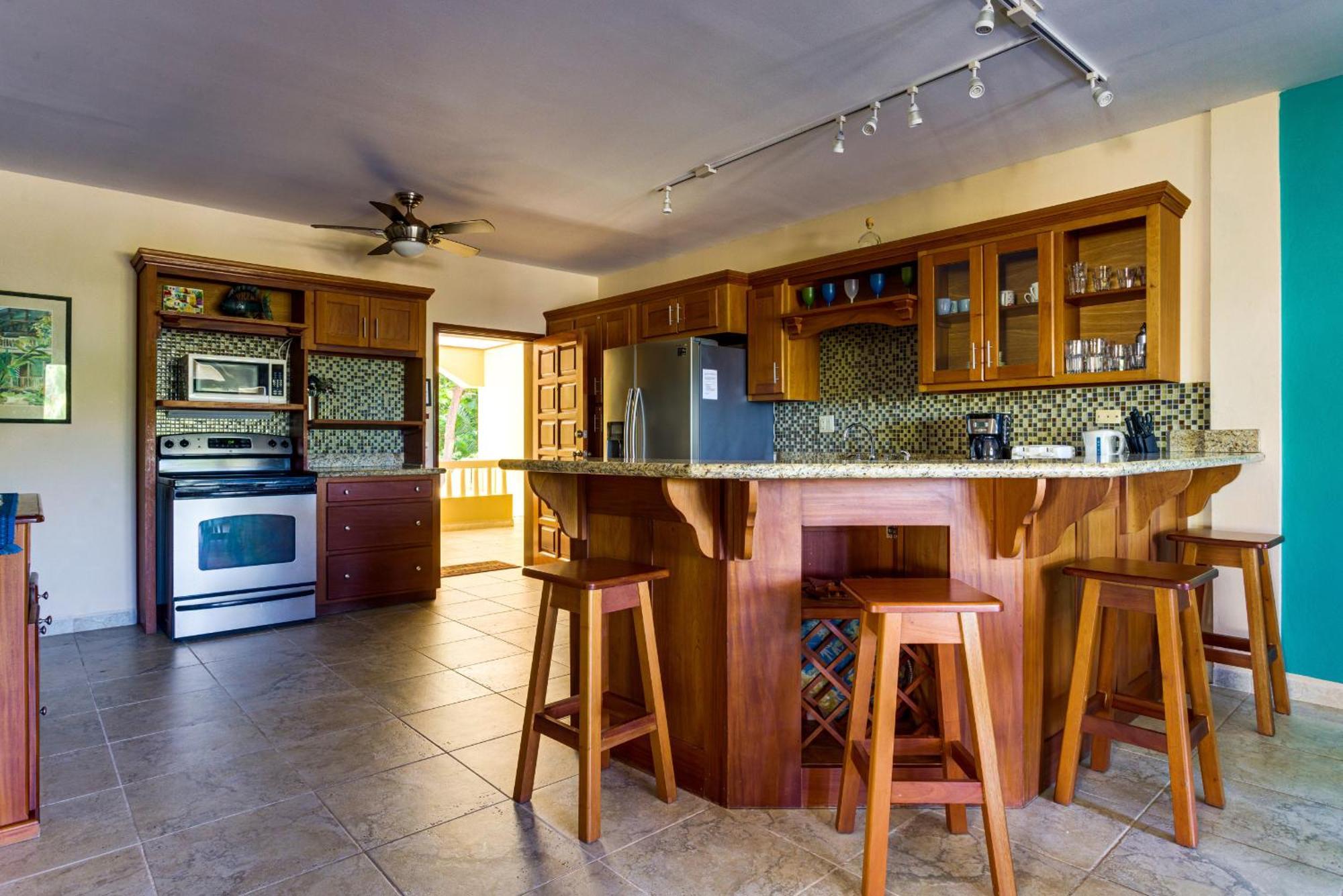 Los Porticos Placencia Room photo